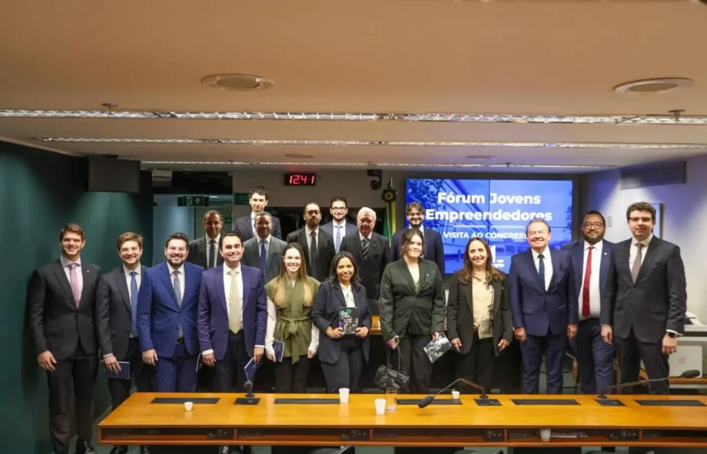 forum-de-jovens-empreendedores-leva-liderancas-a-brasilia-para-formacao-politica