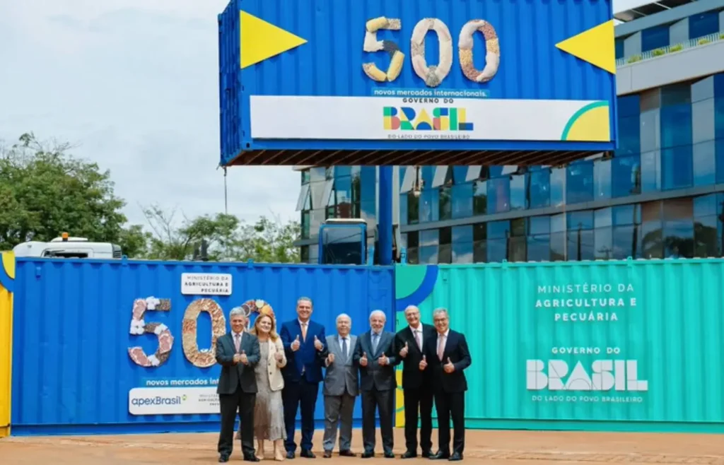 governo-federal-celebra-abertura-de-mais-de-500-novos-mercados-para-o-agro-brasileiro