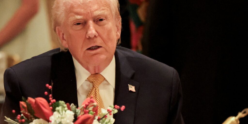 eua-e-ucrania-estao-“muito-mais-proximos”-de-acordo-de-paz,-diz-trump