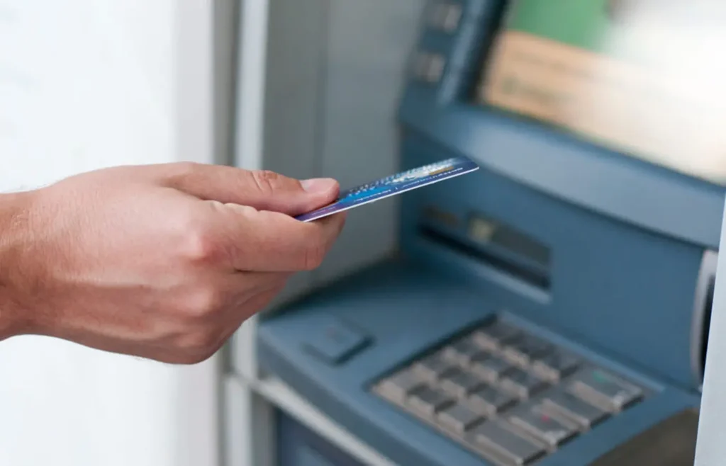 bancos-fecham-nos-dias-31-de-dezembro-e-1o-de-janeiro,-informa-febraban