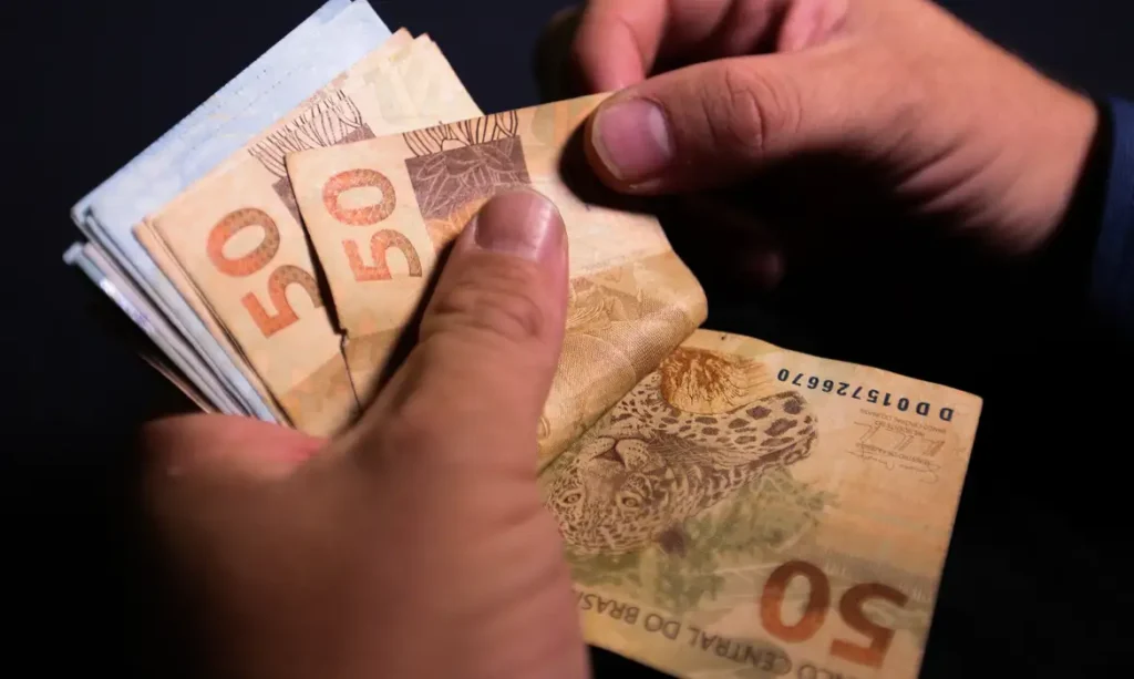 reajuste-do-minimo-em-2026-custara-r$-4,28-bilhoes-aos-municipios