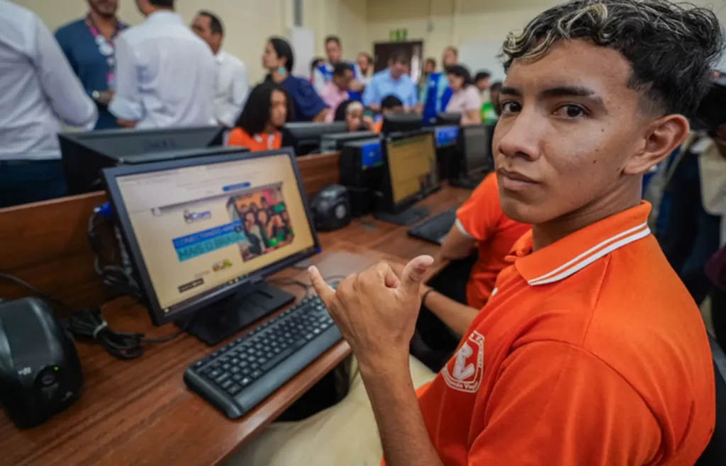 programa-computadores-para-inclusao-doa-mais-de-180-maquinas-para-o-rio-de-janeiro-em-2025
