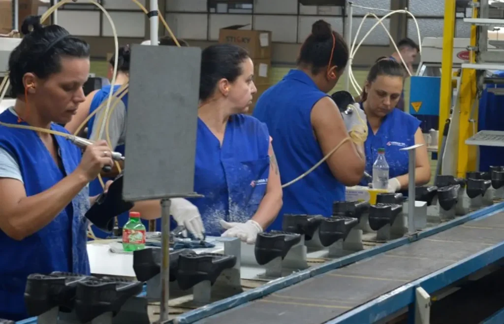 confianca-no-setor-industrial-segue-em-crescimento-em-janeiro,-segundo-fgv-ibre