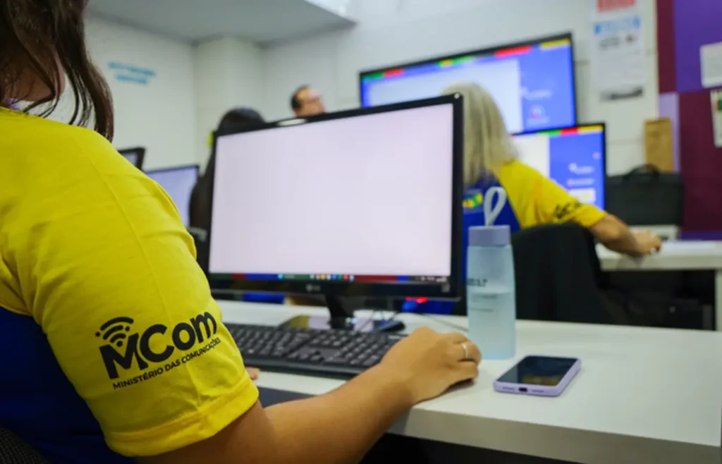 inclusao-digital:-roraima-recebe-261-computadores-em-20-pontos-de-acesso
