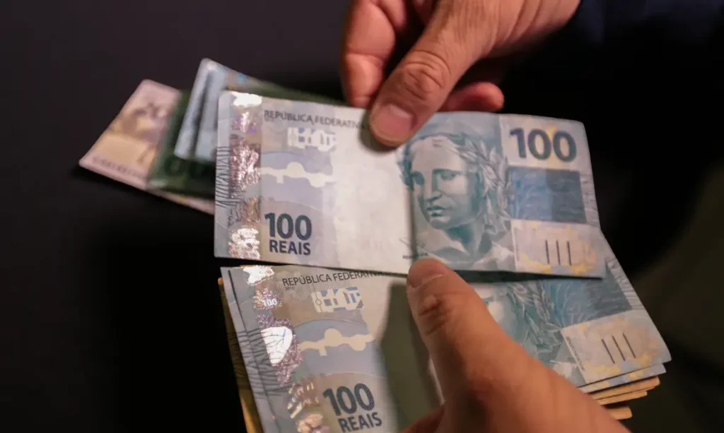 abono-salarial-2026:-saiba-como-consultar-o-beneficio-e-o-calendario-de-pagamentos