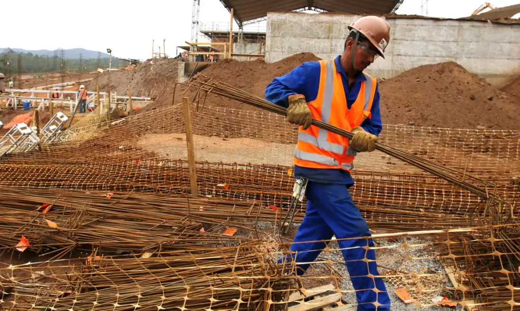 industria-da-construcao:-setor-registra-pior-janeiro-em-9-anos,-aponta-cni