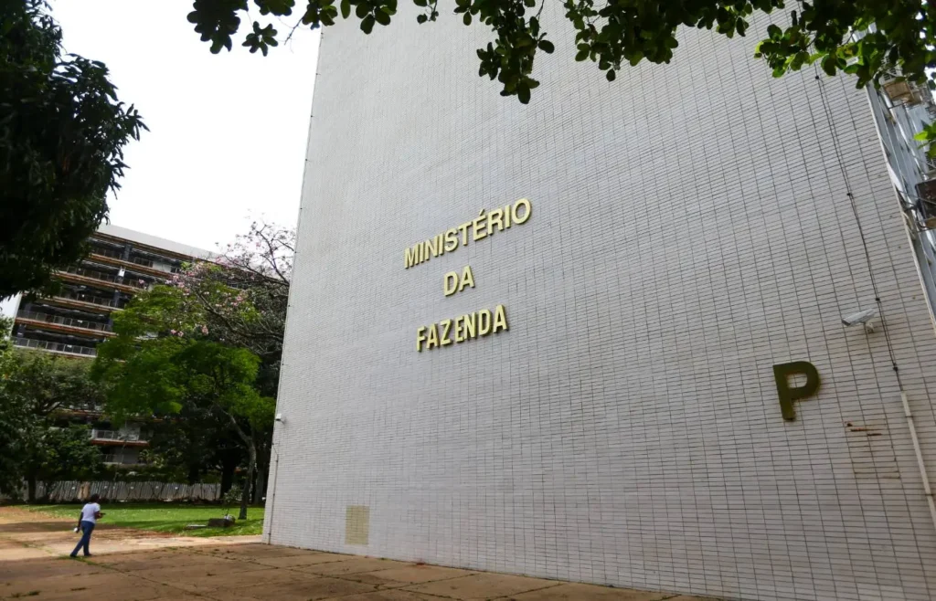 divida-publica-e-despesas-dos-estados-ainda-preocupam-em-2026,-aponta-ifi