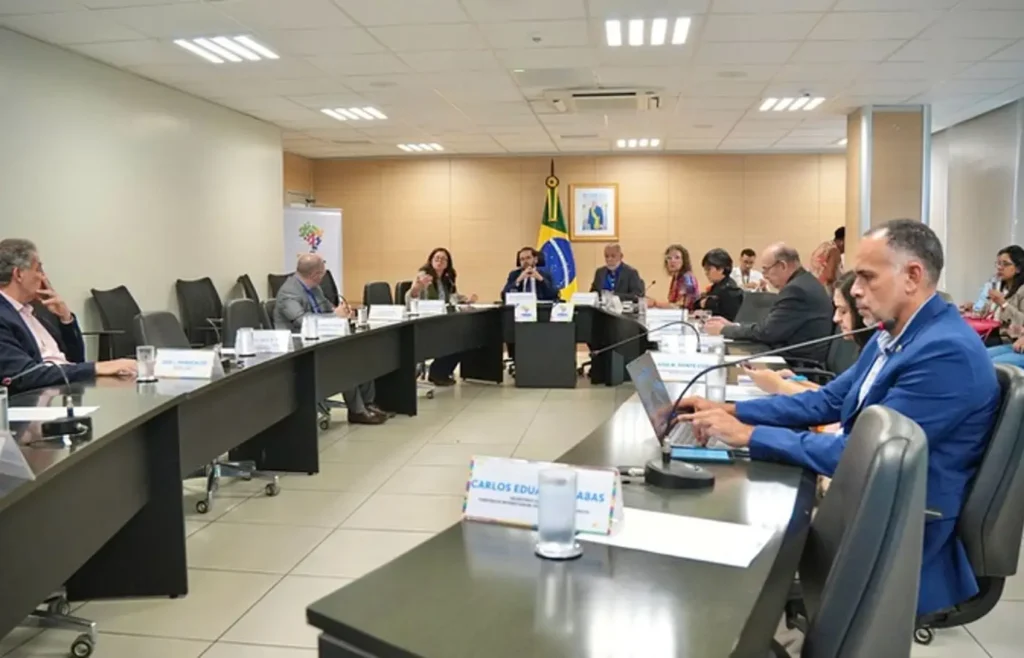 comite-debate-acoes-estrategicas-para-impulsionar-desenvolvimento-na-regiao-norte