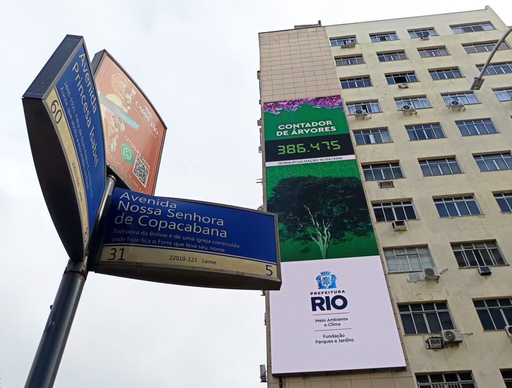contador-de-arvores-em-copacabana-exibe-progresso-do-reflorestamento-urbano-no-rio