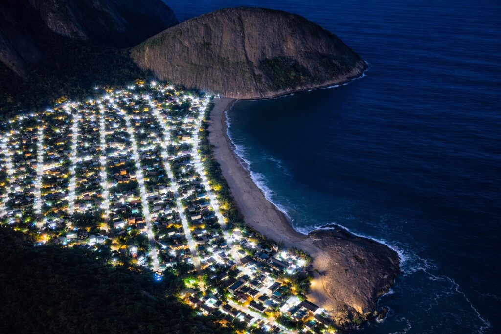 iluminacao-led-avanca-na-regiao-oceanica:-veja-os-bairros-de-niteroi-que-recebem-nova-tecnologia