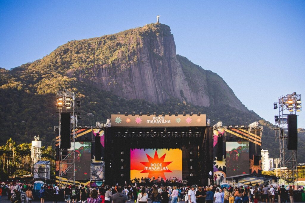 caetano,-bethania-e-paralamas-se-reunem-em-festival-no-rio