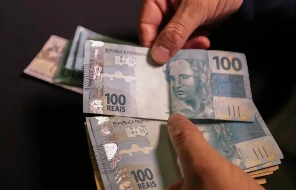 orcamento-familiar:-norte-e-nordeste-lideram-comprometimento-da-renda-no-pais,-aponta-serasa