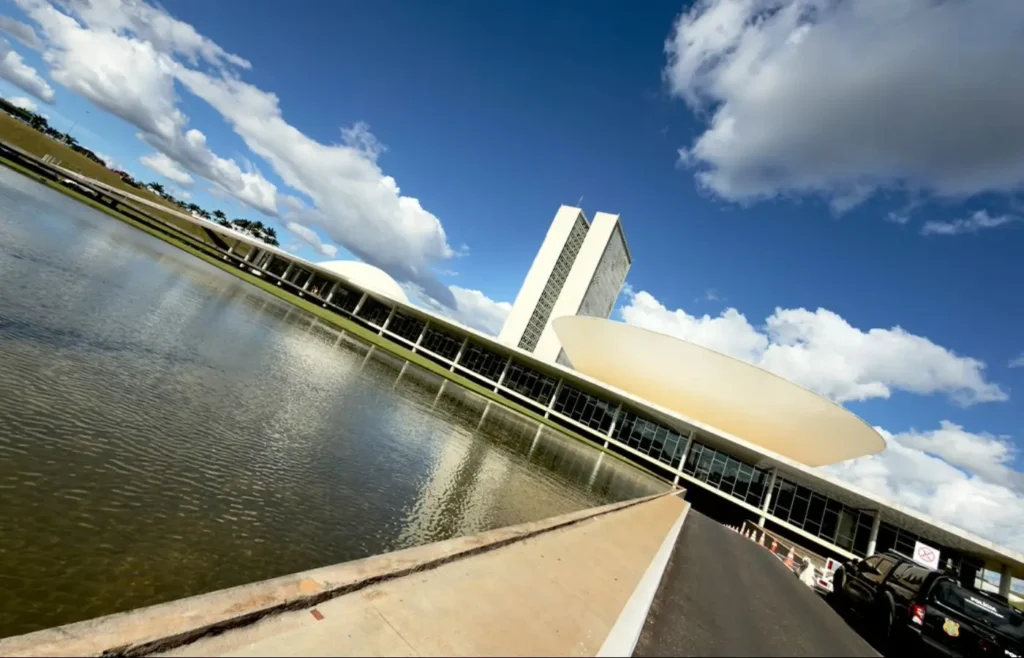 home-office:-deputados-sao-liberados-de-presenca-nas-sessoes-desta-semana
